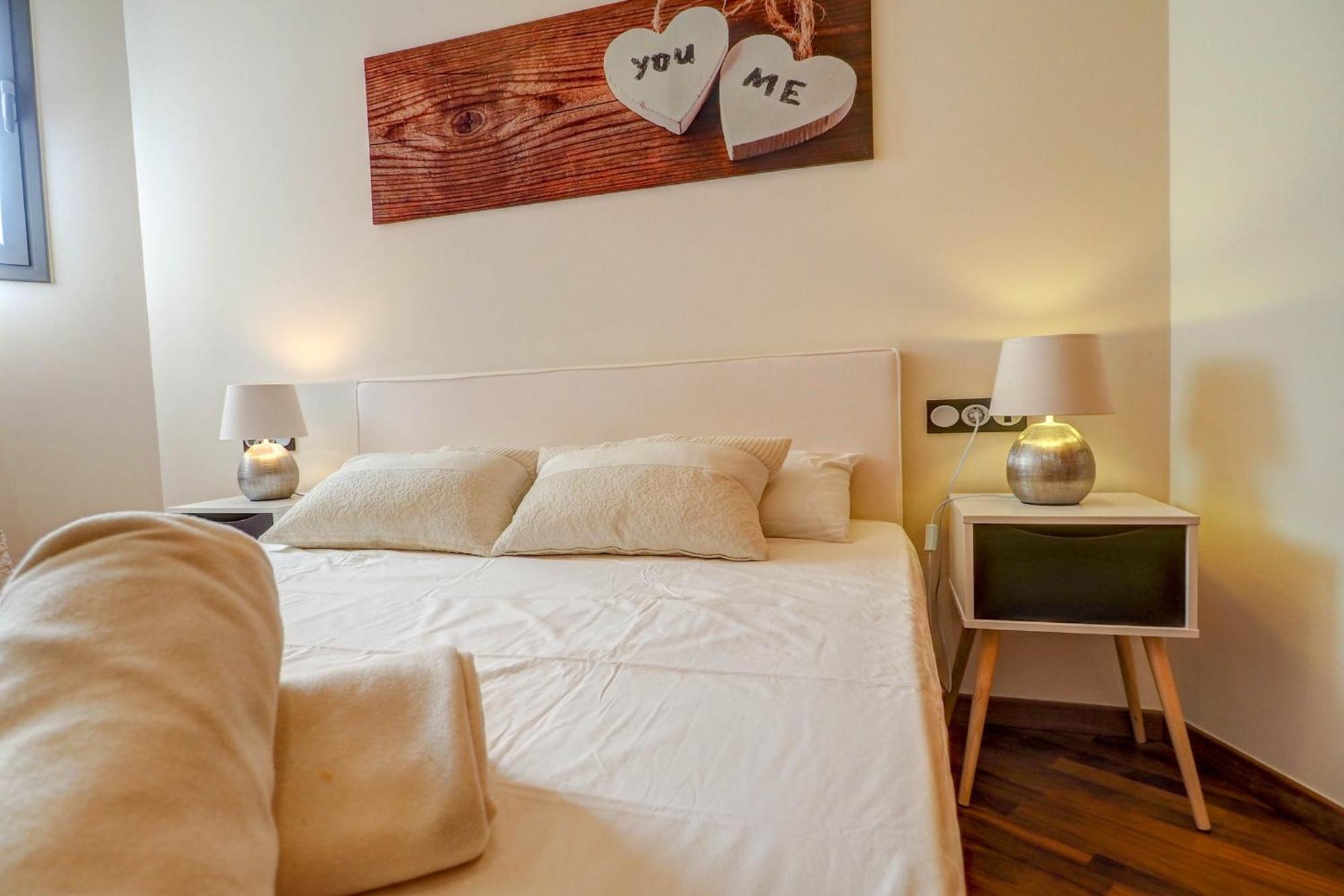 Seaside April By Hello Homes Apartment *